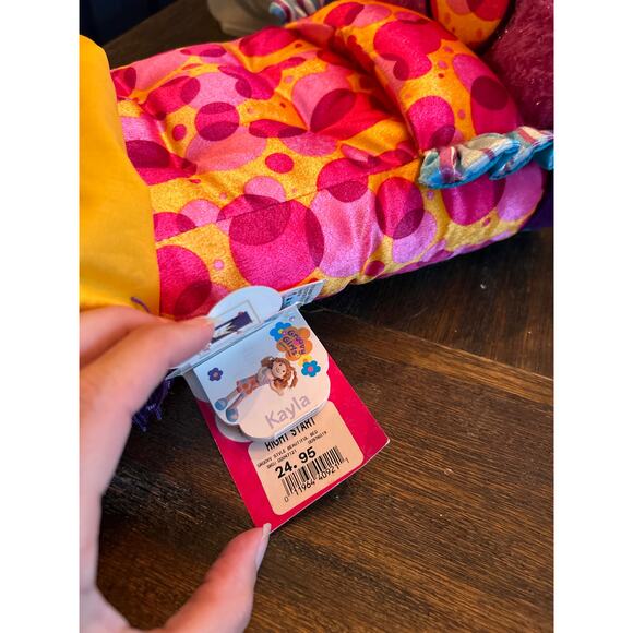 Gymobree,  Groovy, and Lovely Lilly Dolls 8 in total and Groovy Girls Bed - Picture 6 of 6